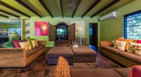 CELADON Holiday House - Image 2