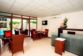 Grand Bay Suites - Image 5