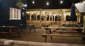 Ye Olde Crown - Image 4