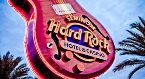 Stylish Suite Tampa Minutes to Hard Rock Casino - Image 5