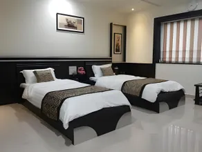 Hotel Jash Palace - Image 2