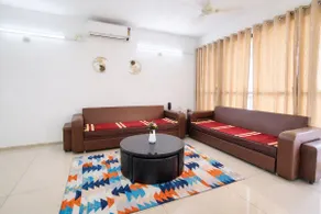 Luxury 3 BHK furnished flat in Sayajigunj Vadodara - Image 5