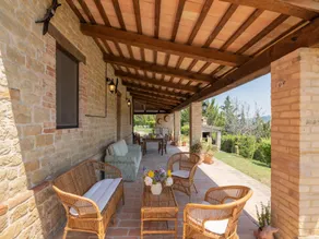 Country House in Monte San Martino with Pool - Image 5