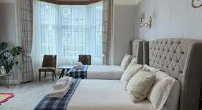 Kingston Guesthouse - Image 2