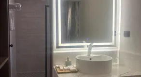 Suite Estrella Tailandia - Image 2