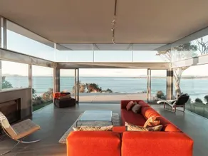 Avalon Coastal Retreat - Image 3