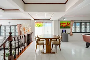 Villa Mayfair 4 bedrooms sea view with pool table - Image 3