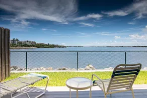 Palm Beach Waterfront Suites - Image 3