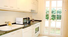 Cozy marine & spa villa - Image 2