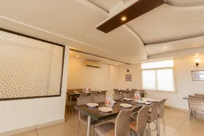 FabHotel Signature Inn - Image 3