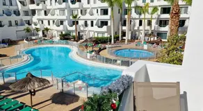 Lovely apartment Mira with pool - Image 3