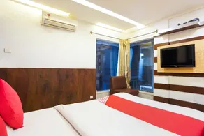 OYO 70303 Abis Regency - Image 5