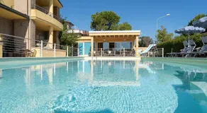 Hotel Residence Il Conero 2 - Image 2