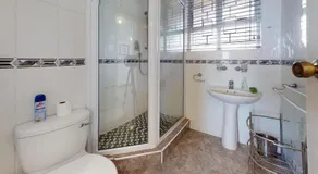 Shangri-La Penthouse View - Image 2