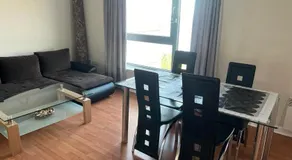 Modern 2 bed apartment with stunning seaside view - Image 5