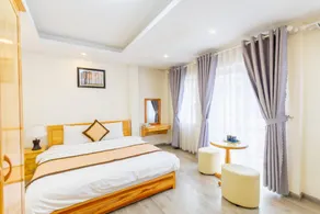 The Grace Hotel - Image 2