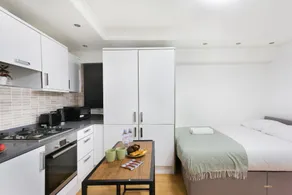 Studio9 Rooms - Image 3
