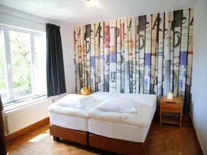Spacious Bungalow With Large Garden - Image 2