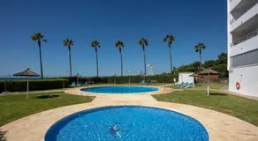 Luna Beach - Image 5