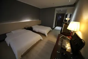 My Pleasant Hotel - Image 5