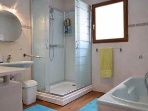 Ground-flour villa with airco, heated private swimming pool and beautiful view - Image 4