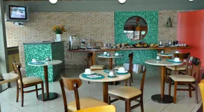 Arcadas Hotel - Image 3