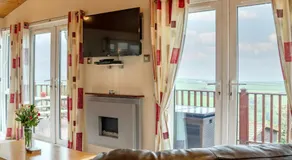 Finest Retreats - Whitsand Bay Lodge - Image 2