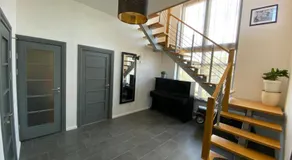 Valet Apartment - Image 4