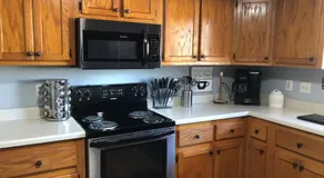 Beautiful Farmhouse near Atlanta's Airport! - Image 5