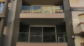 Modern 3-Bedroom Apartment - Ideal for Families and Business - Near Airport - Image 4