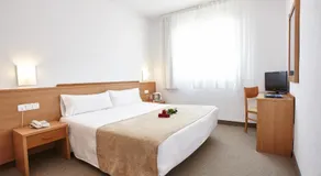 Hotel Montsia - Image 2