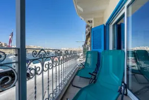 Modern apt Kalkara seafront! - Image 3