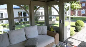 Green Cottage - Image 5