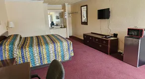 Executive Inn - Image 2