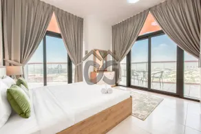 Serene 2 Bedrooms Apartment - Image 2