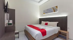 RedDoorz Plus Near SP Plaza Batu Aji Batam - Image 2