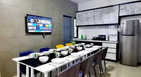 TypeA-10pax-5Bedroom-Balcony-TheMines-IOICityMall-UPM-C180 - Image 3
