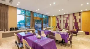Lavande Hotel Zhongshan Dayong Rosewood Cultural Expo City - Image 3
