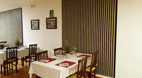 Hostal Restaurante Bustos - Image 3
