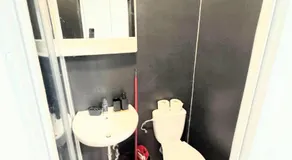 Studio Apartment next to Airport - Image 4