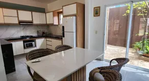 Amplia y Moderna Casa, en inmejorable ubicación - Image 4