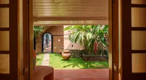 Dots Bay House - Image 4