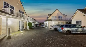 Aroha Motel & Apartments - Image 2