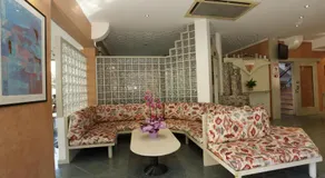 Hotel Conti - Image 3
