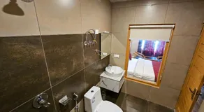 Hotel Riverview Serenity A unit of The Lavish Stays - Image 5