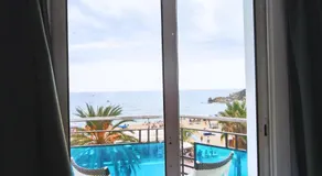 Hostal Blanc Lloret - Image 2