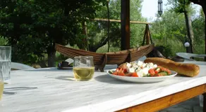 Bozelia Apartments - Image 2