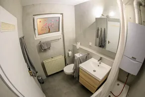 Modern and bright studioapartment + parking space - Image 4