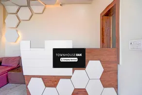 Townhouse Oak Govardhan - Image 2