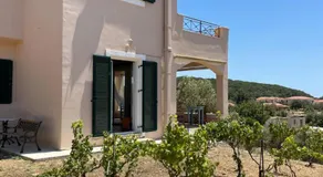 Les Oliviers Sunset Villa Sea view on Petani Beach - Image 4